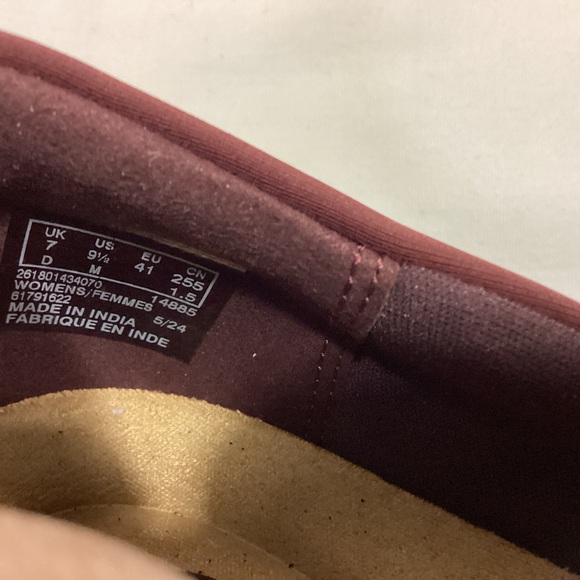 Clarks Collection SUTTYN WALK Burgundy Leather Wedge Slip-On SZ 9.5M L/N $80 - Picture 15 of 15